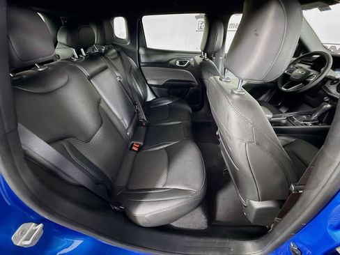 Used 2024 Jeep Compass Latitude image 27