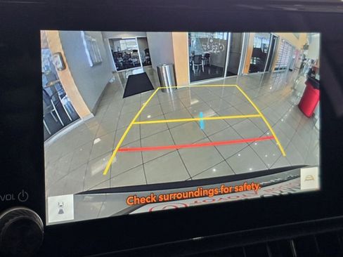 Used 2024 Toyota RAV4 XLE AWD/4WD image 3