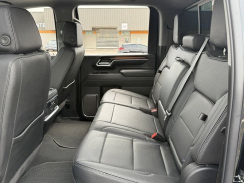 Used 2025 GMC Sierra 2500 Denali w/ Denali Reserve Package image 27