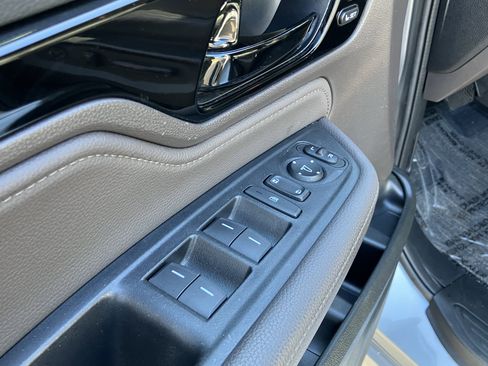 Certified 2024 Honda Odyssey Touring image 15