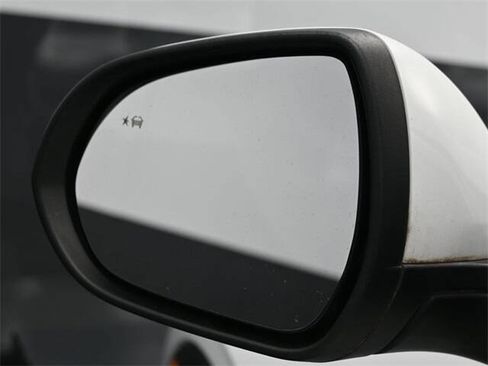 Used 2021 Buick Encore GX Select w/ Experience Buick Package image 9