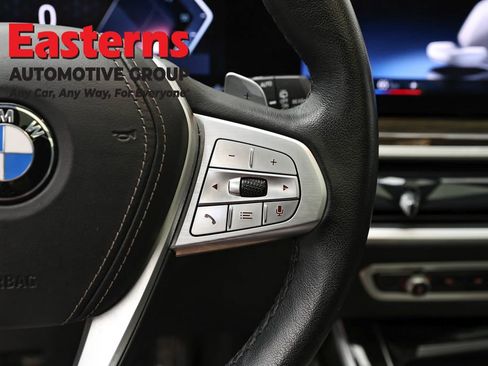 Used 2023 BMW X7 xDrive40i w/ Executive Package AWD/4WD image 16