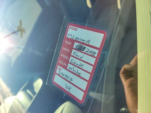 Used 2018 Ford Escape SE w/ SE Sync 3 Package image 25