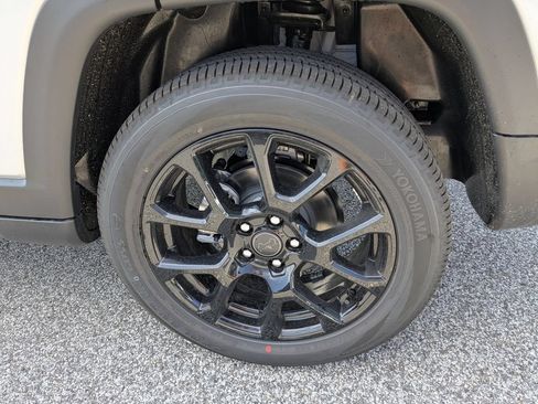New 2026 Jeep Compass Latitude AWD/4WD image 11