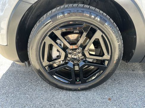 Used 2024 Kia Telluride SX Prestige X-Line AWD/4WD image 12