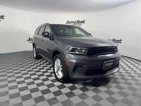 Used 2023 Dodge Durango GT image 4