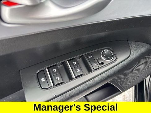 Used 2024 Kia Forte LXS FWD image 14