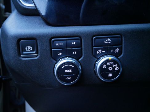 Certified 2022 GMC Sierra 1500 Elevation w/ X31 Off-Road Package image 16