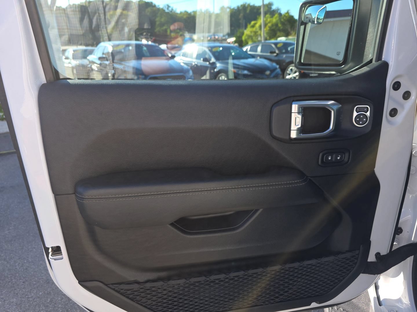 Used 2021 Jeep Gladiator Overland AWD/4WD image 21