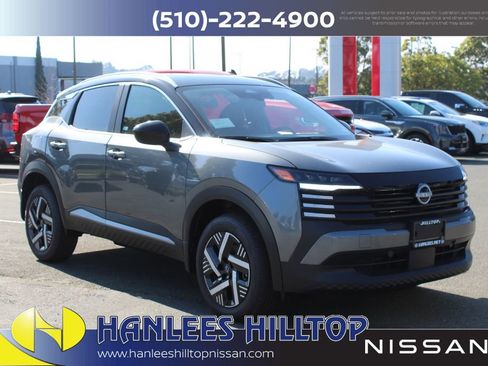 New 2026 Nissan Kicks SV image 5