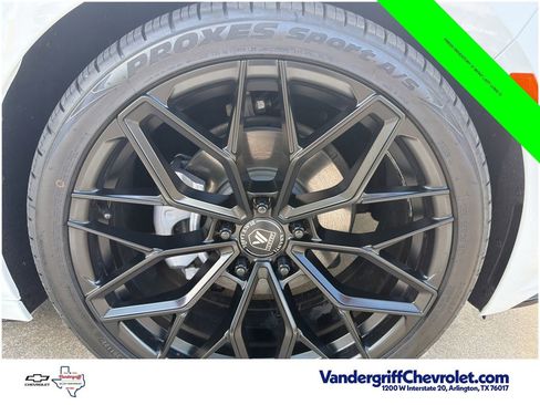 Used 2024 Cadillac CT5 Sport RWD image 3
