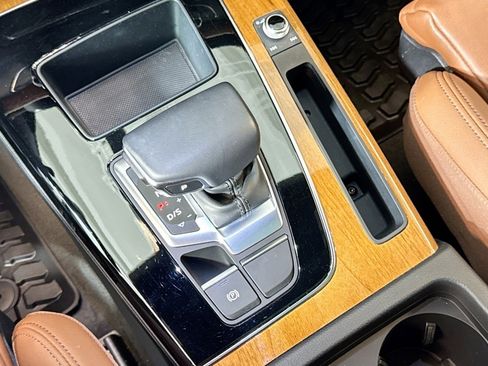 Used 2023 Audi Q5 e Premium image 16