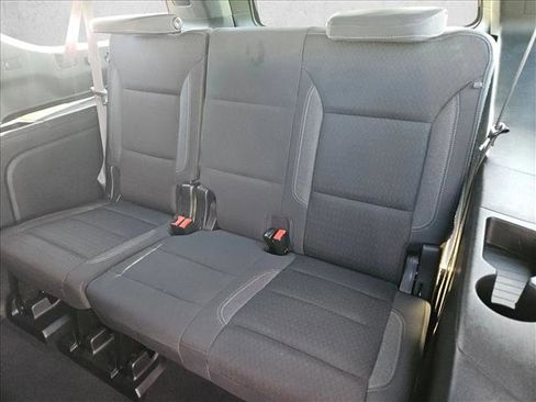 Used 2022 GMC Yukon XL SLE w/ Gmc Pro Safety Plus Package image 19