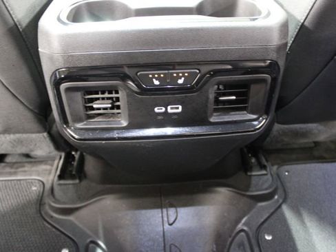 Used 2024 GMC Sierra 2500 AT4 w/ AT4 Premium Plus Package image 23