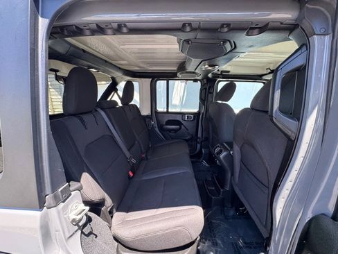Used 2023 Jeep Wrangler Unlimited w/ Cold Weather Group AWD/4WD image 12