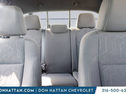 Used 2018 Toyota Tacoma TRD Sport AWD/4WD image 16