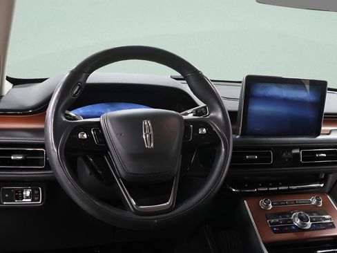 Used 2020 Lincoln Aviator Reserve w/ Equipment Group 201A AWD/4WD image 5