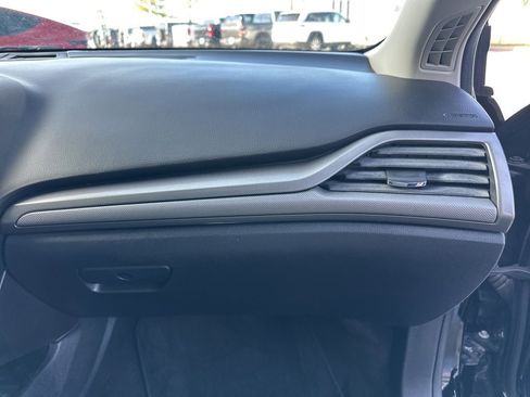 Used 2019 Ford Fusion SE w/ Equipment Group 151A image 59