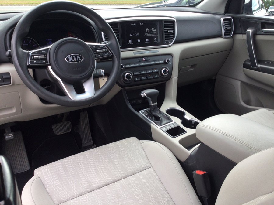 Used 2020 Kia Sportage LX AWD/4WD image 17