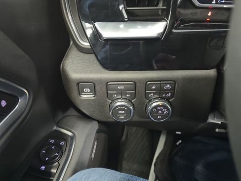 New 2026 GMC Sierra 1500 Elevation w/ Elevation Premium Package AWD/4WD image 20