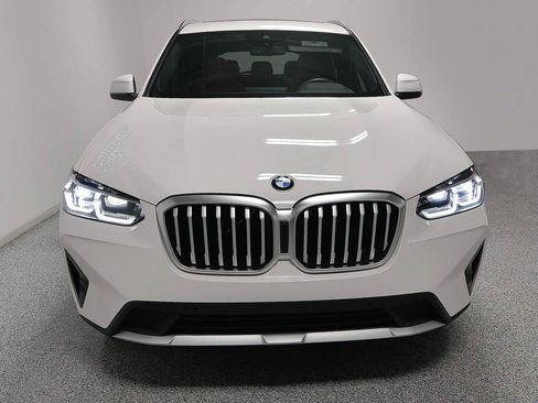 Used 2024 BMW X3 sDrive30i w/ Convenience Package RWD image 2
