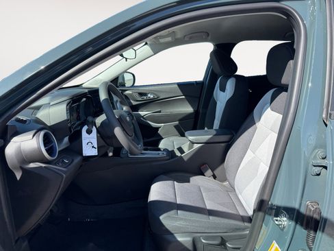 New 2026 Chevrolet Trax LS w/ LS Convenience Package FWD image 10