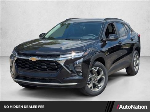 New 2026 Chevrolet Trax LT w/ Driver Confidence Package FWD image 1