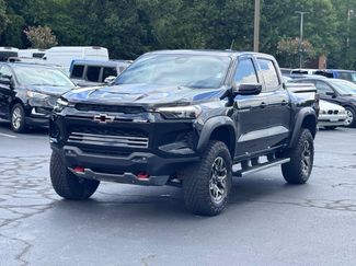 Used 2024 Chevrolet Colorado ZR2 w/ Technology Package AWD/4WD video 2