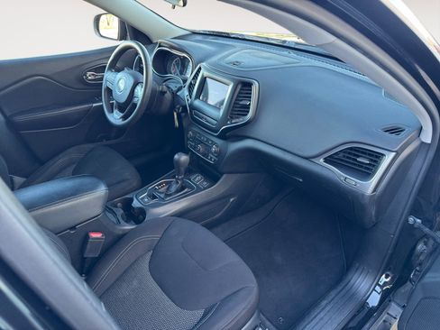 Used 2020 Jeep Cherokee Latitude image 15