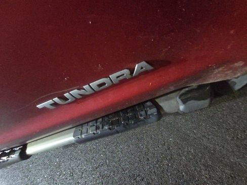 Used 2012 Toyota Tundra 4x4 Double Cab w/ Tow Pkg image 7