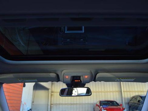 Used 2011 Volvo S40 T5 w/ Preferred Pkg image 47