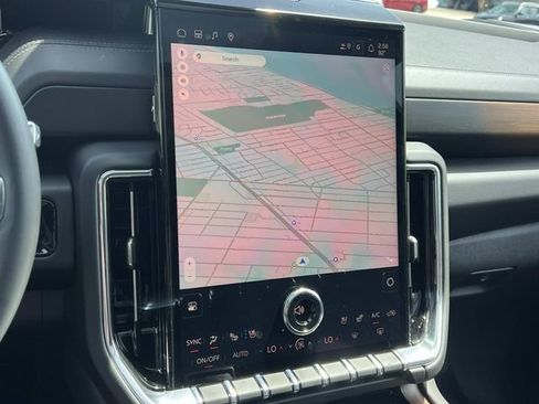 New 2026 GMC Yukon Denali w/ Advanced Technology Package AWD/4WD image 24