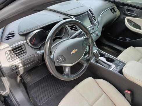 Used 2018 Chevrolet Impala Premier w/ Premier Confidence Package image 13
