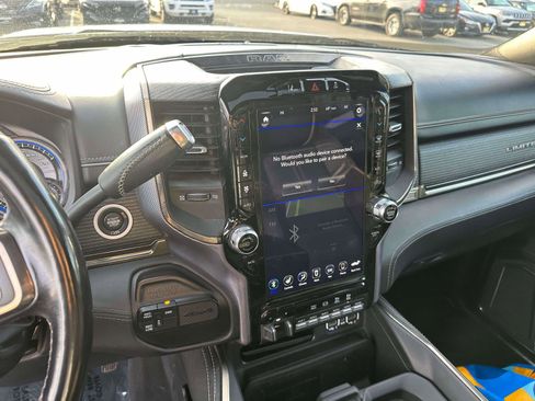 Used 2020 RAM 2500 Limited image 32