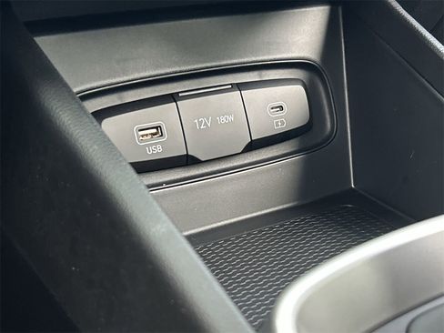 New 2026 Hyundai Venue SE image 27