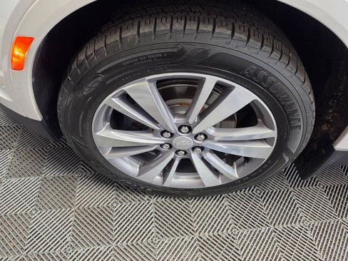 Used 2020 Cadillac XT5 Premium Luxury FWD image 37