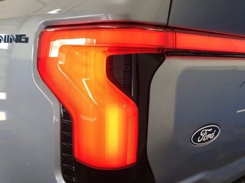 New 2025 Ford F150 Lightning Platinum AWD/4WD image 8