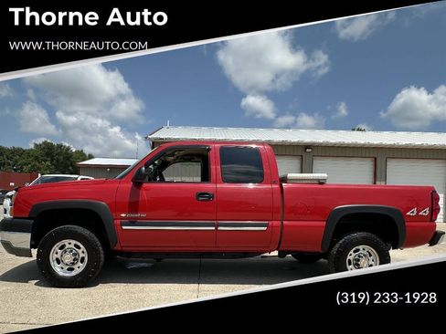 Used 2004 Chevrolet Silverado 2500 LS AWD/4WD image 1