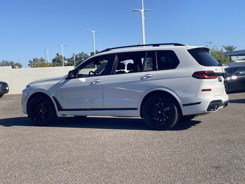 New 2025 BMW X7 M60i w/ Climate Comfort Package image 8