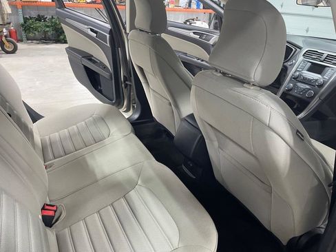 Used 2018 Ford Fusion S FWD image 17