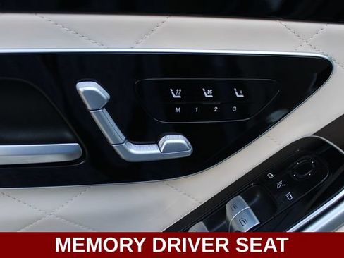 Used 2022 Mercedes-Benz S 500 4MATIC image 3