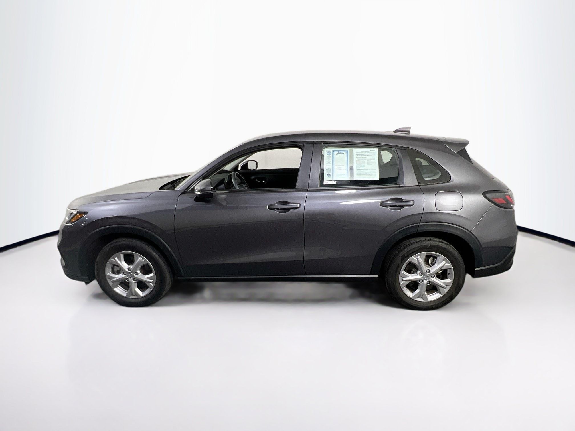 Used 2025 Honda HR-V LX image 8