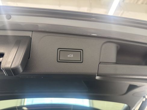 New 2026 Volkswagen Atlas SE image 30