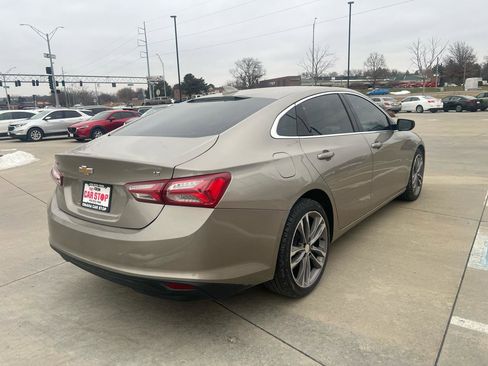 Used 2022 Chevrolet Malibu LT FWD image 5