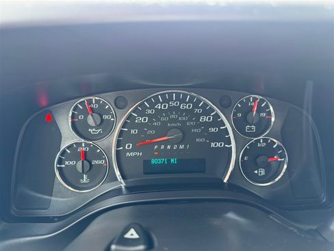 Used 2019 GMC Savana 2500 Extended w/ Driver Convenience Package RWD image 14