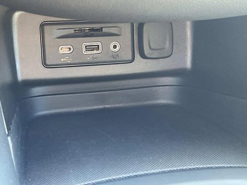 Used 2024 Chevrolet Equinox LT image 23