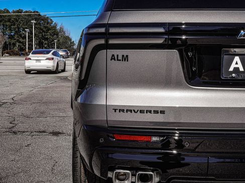 New 2026 Chevrolet Traverse RS w/ LPO, Floor Liner Package image 13