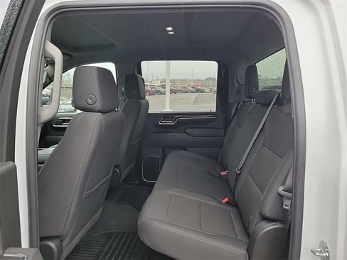 Used 2025 Chevrolet Silverado 2500 LT w/ Convenience Package image 11