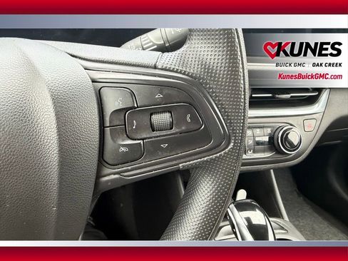 Used 2024 Buick Envista Preferred w/ Advanced Safety Package image 16