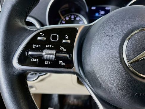 Used 2021 Mercedes-Benz GLC 300 w/ Premium Package image 15